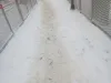 Не очищены платформа и пешеходный мост от снего